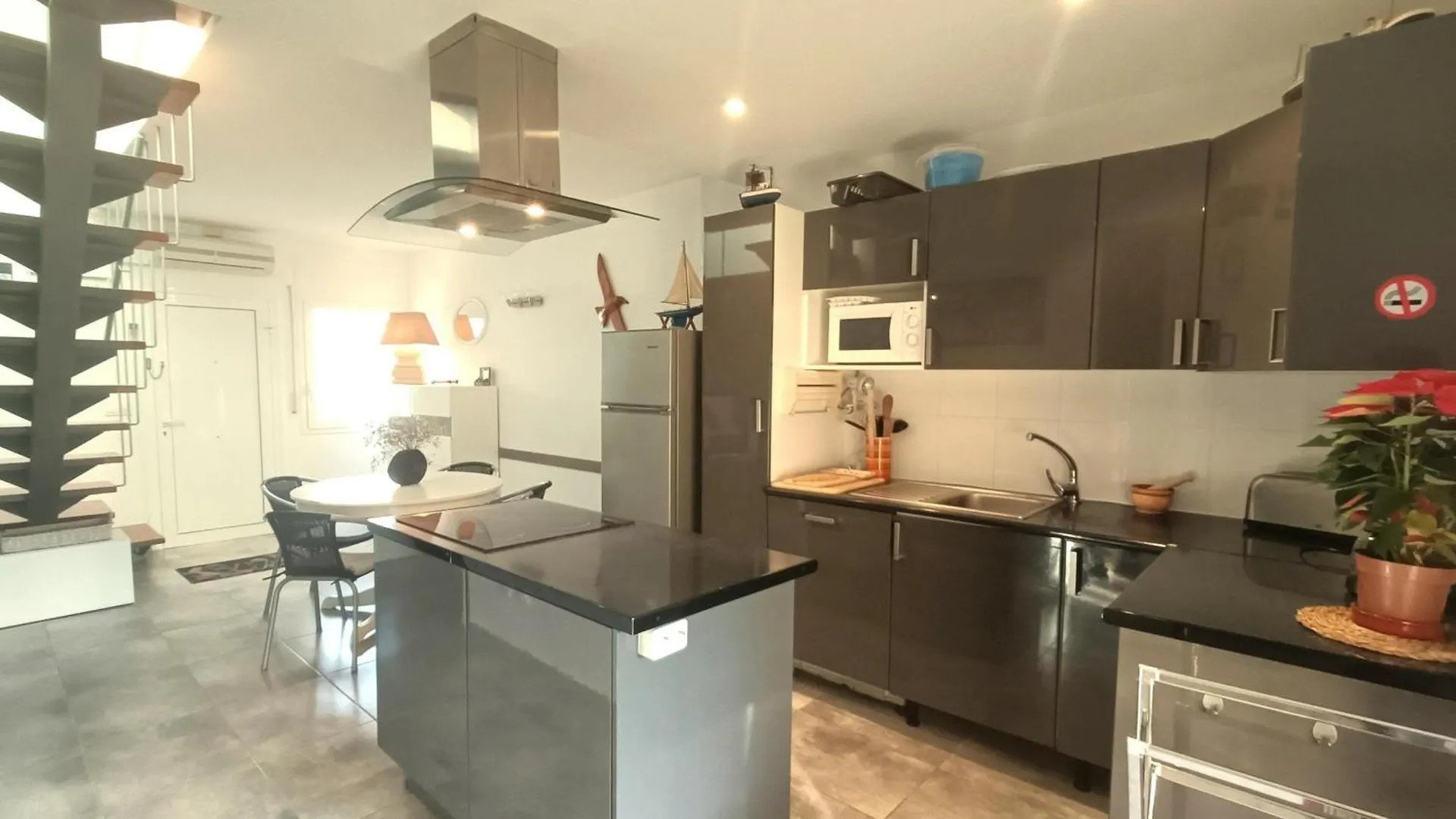 Casa Espaciosa En Roses: Ideal Para Senderismo, Ciclismo, Y Deportes Nauticos. ¡Relajate En Plena Naturaleza! - Es-258-127 度假居 罗萨斯